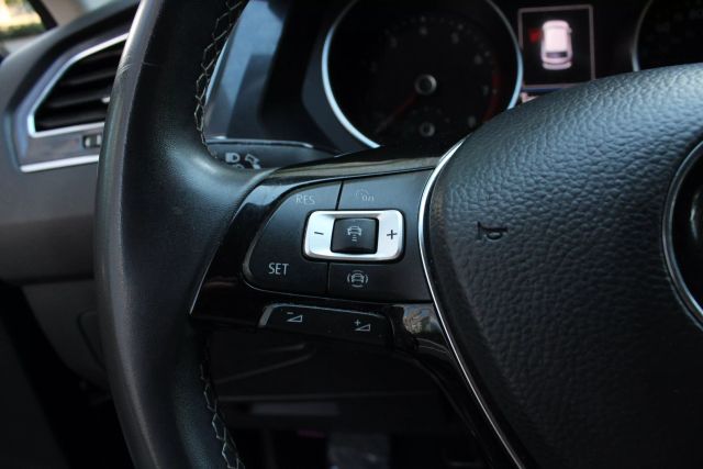 2021 Volkswagen Tiguan SE Image 39 of 48