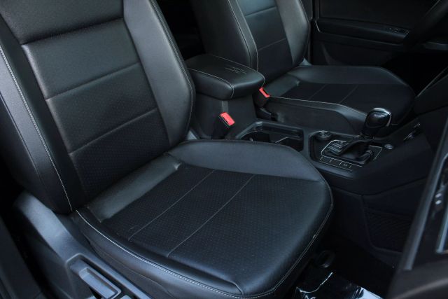 2021 Volkswagen Tiguan SE Image 38 of 48