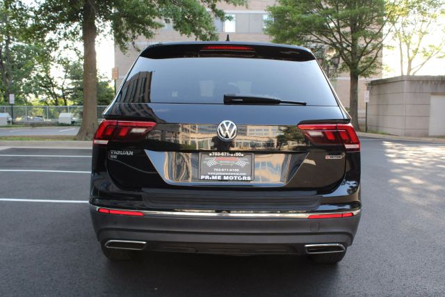 2021 Volkswagen Tiguan SE Image 8 of 48