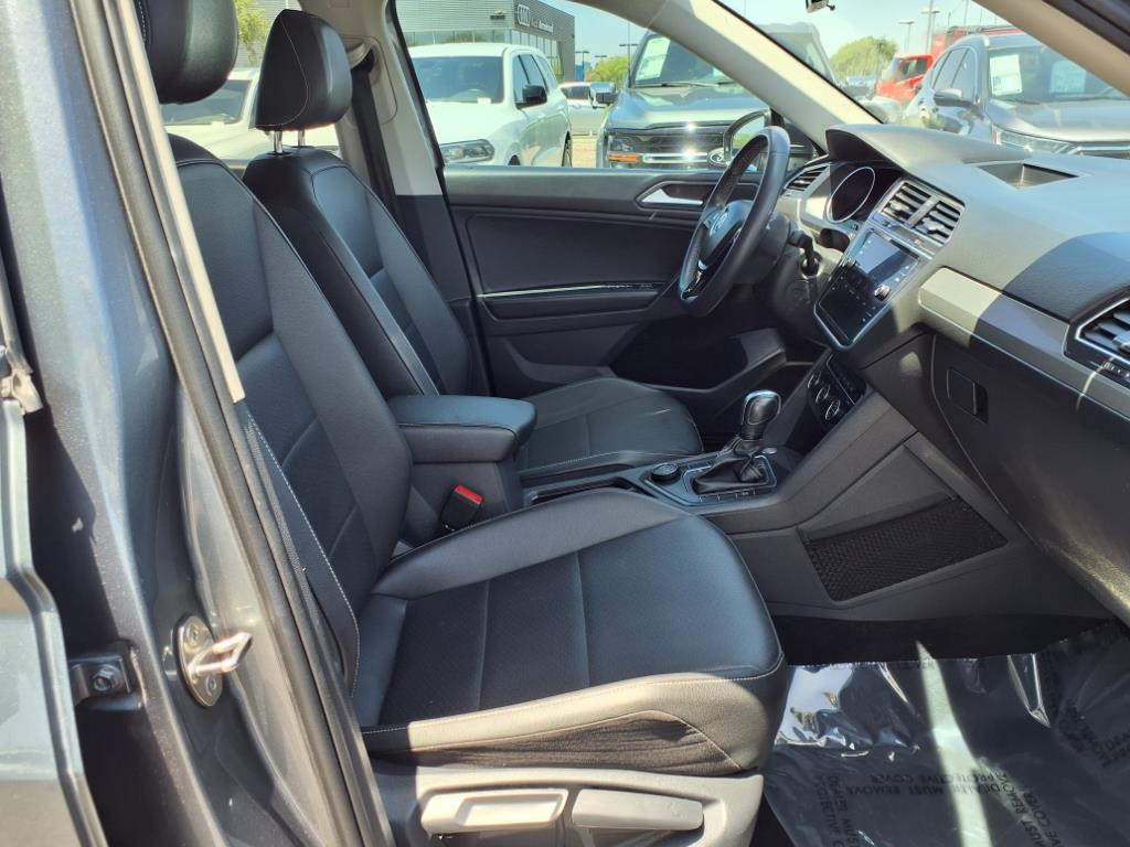 Vehicle image 12 of 35