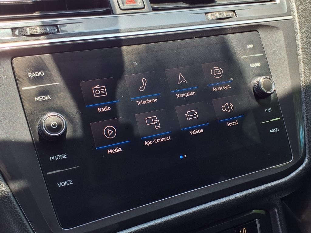 Vehicle image 22 of 35
