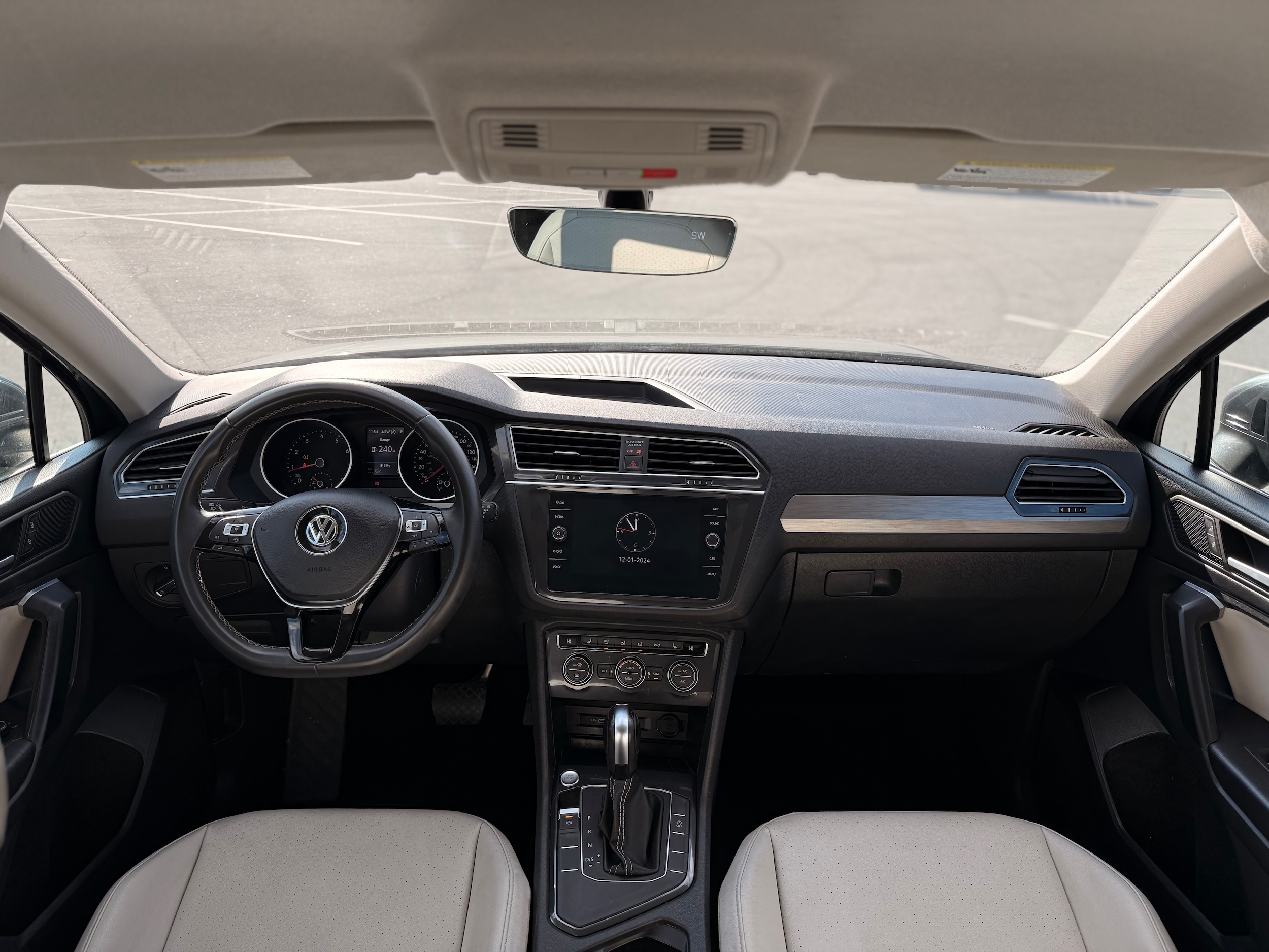 Vehicle image 26 of 33