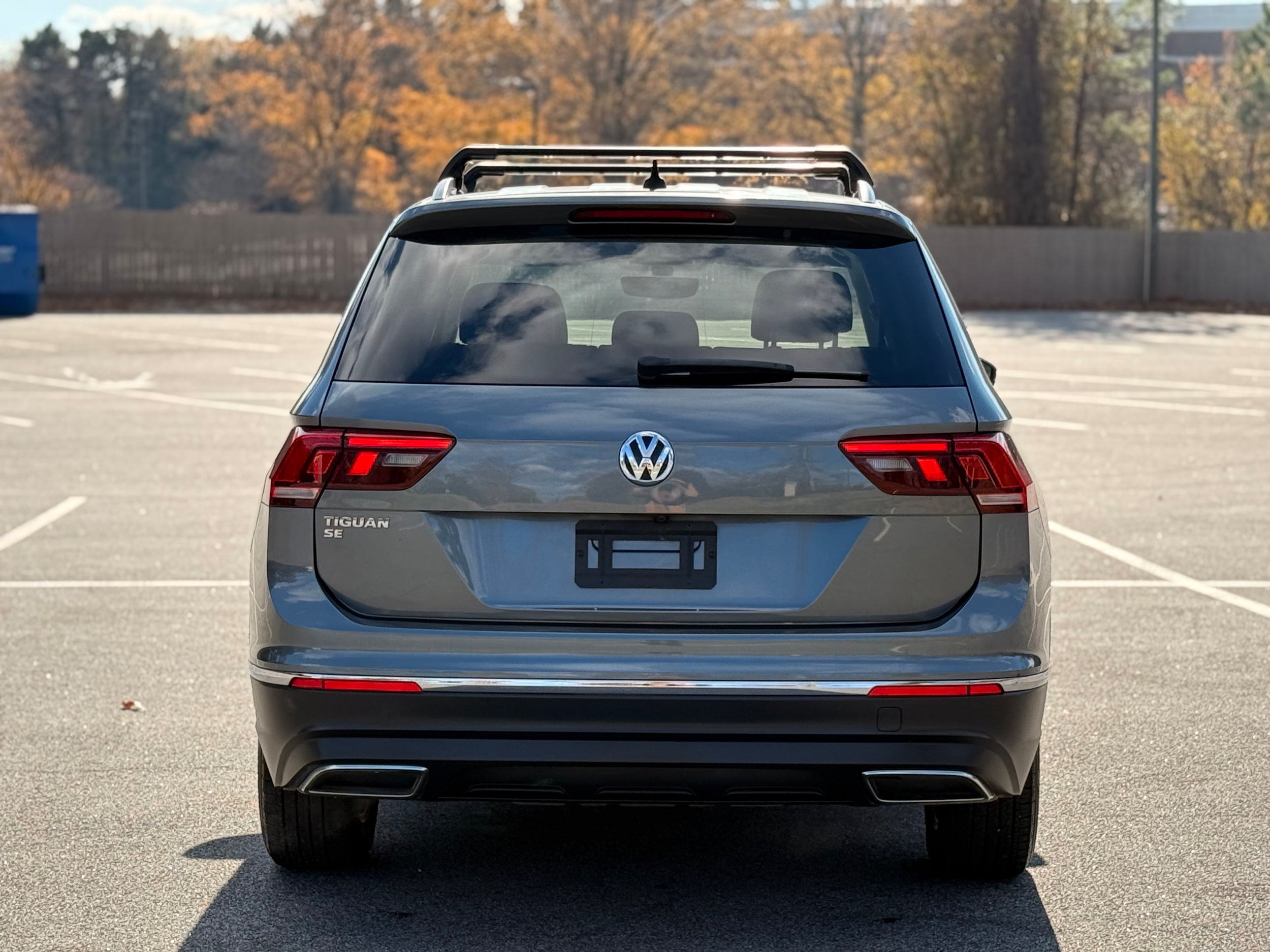 Vehicle image 10 of 33