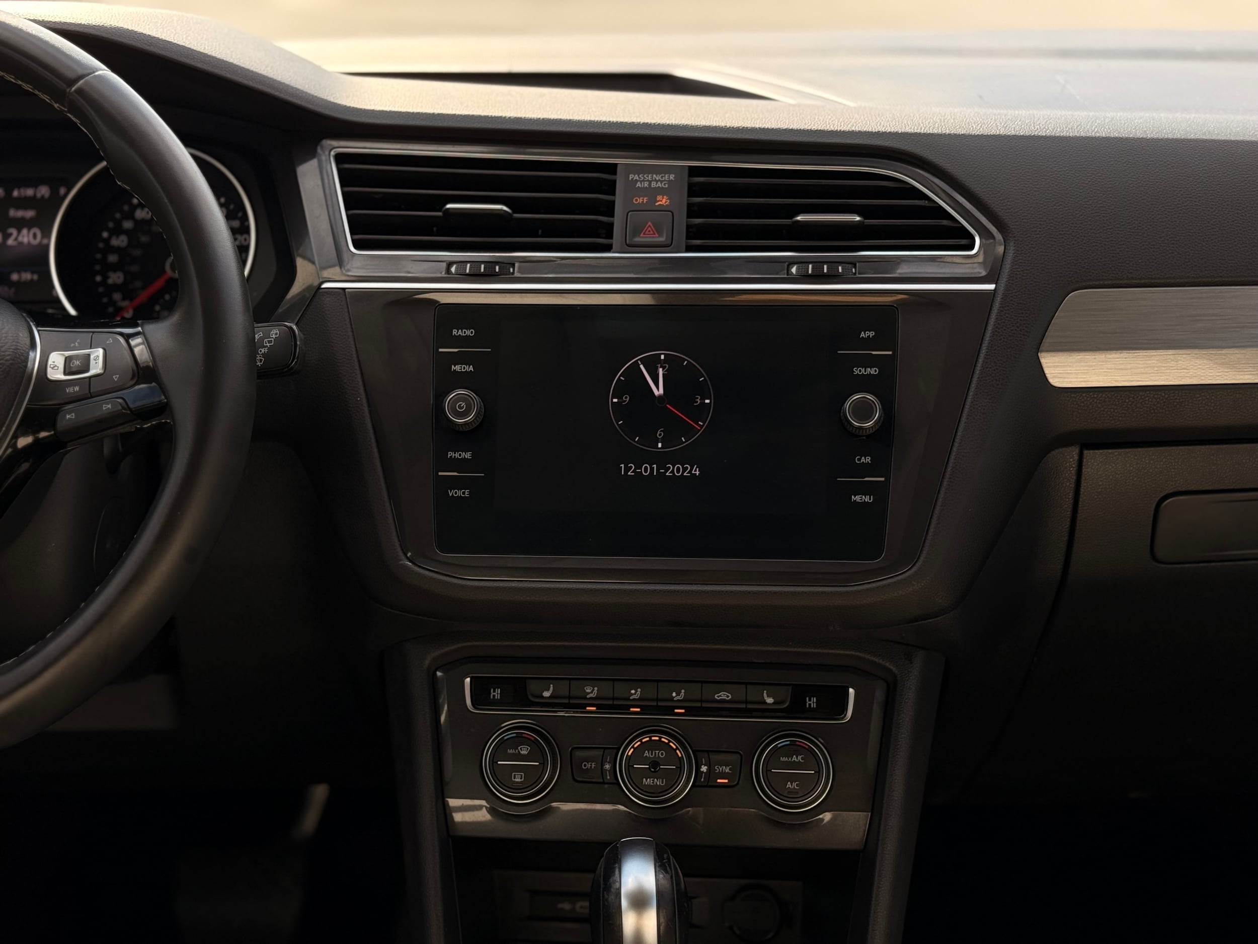 Vehicle image 29 of 33