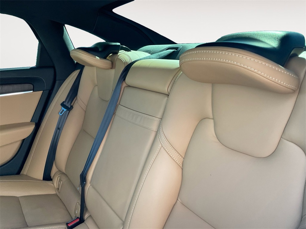 2021 Volvo S90 Inscription Image 12 of 36