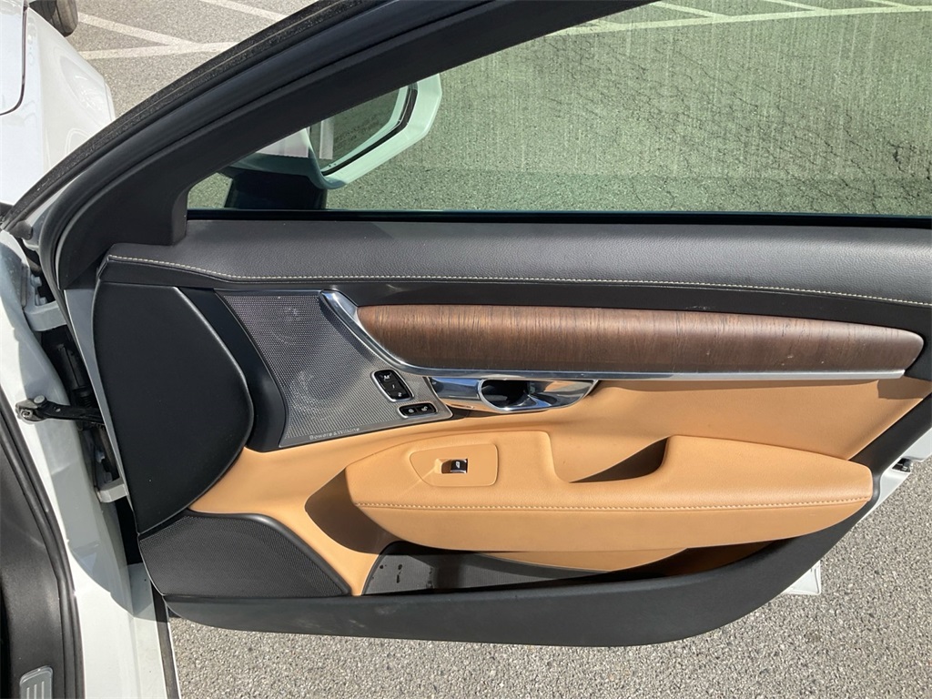 2021 Volvo S90 Inscription Image 27 of 36