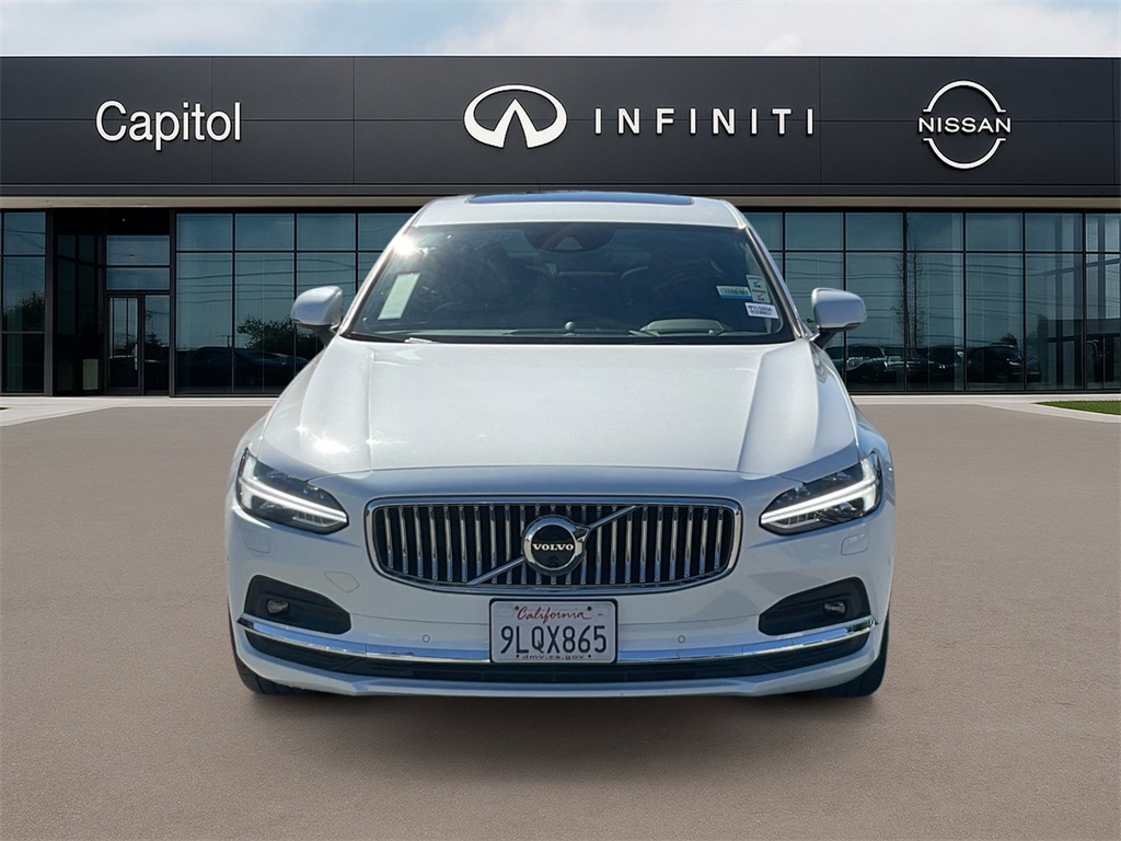 2021 Volvo S90 Inscription Image 2 of 36