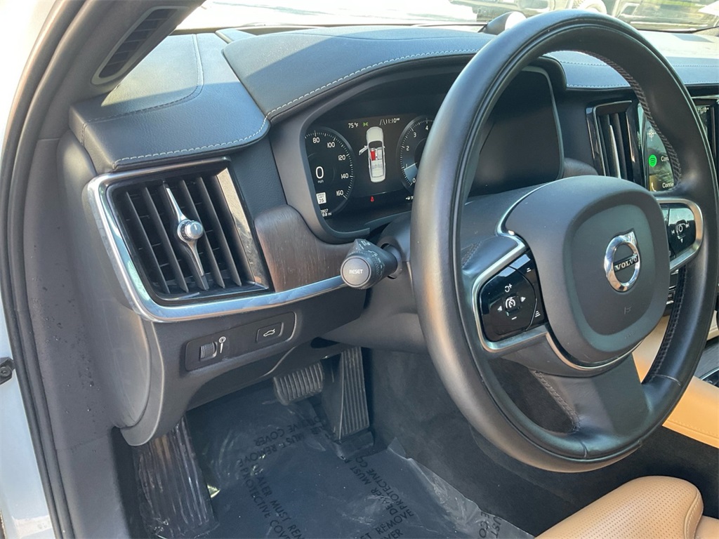 2021 Volvo S90 Inscription Image 19 of 36