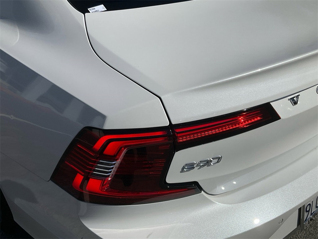 2021 Volvo S90 Inscription Image 30 of 36