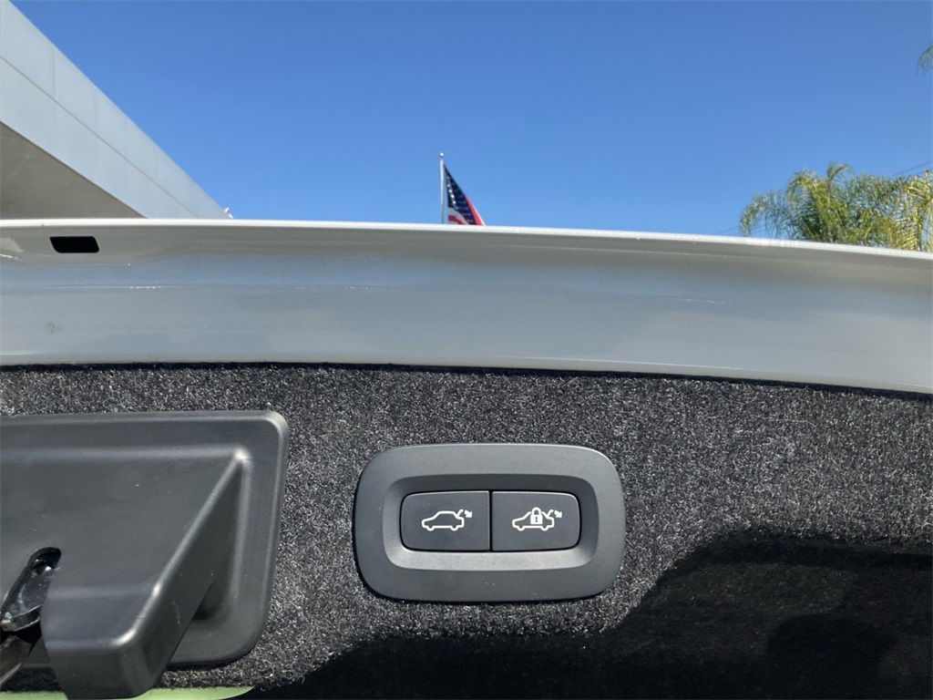 2021 Volvo S90 Inscription Image 35 of 36