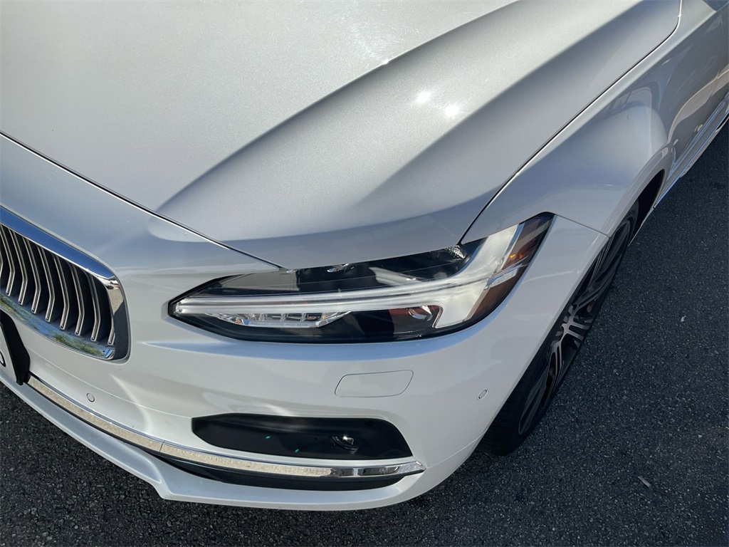 2021 Volvo S90 Inscription Image 33 of 36