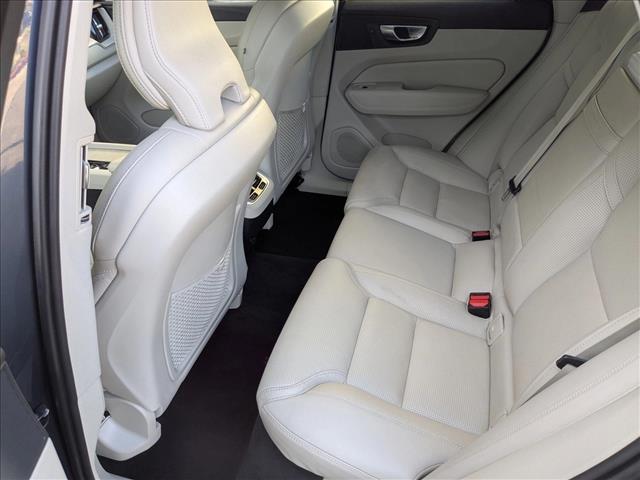 2021 Volvo XC60 Inscription Image 14 of 25