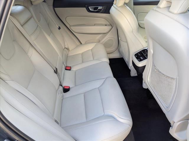 2021 Volvo XC60 Inscription Image 12 of 25