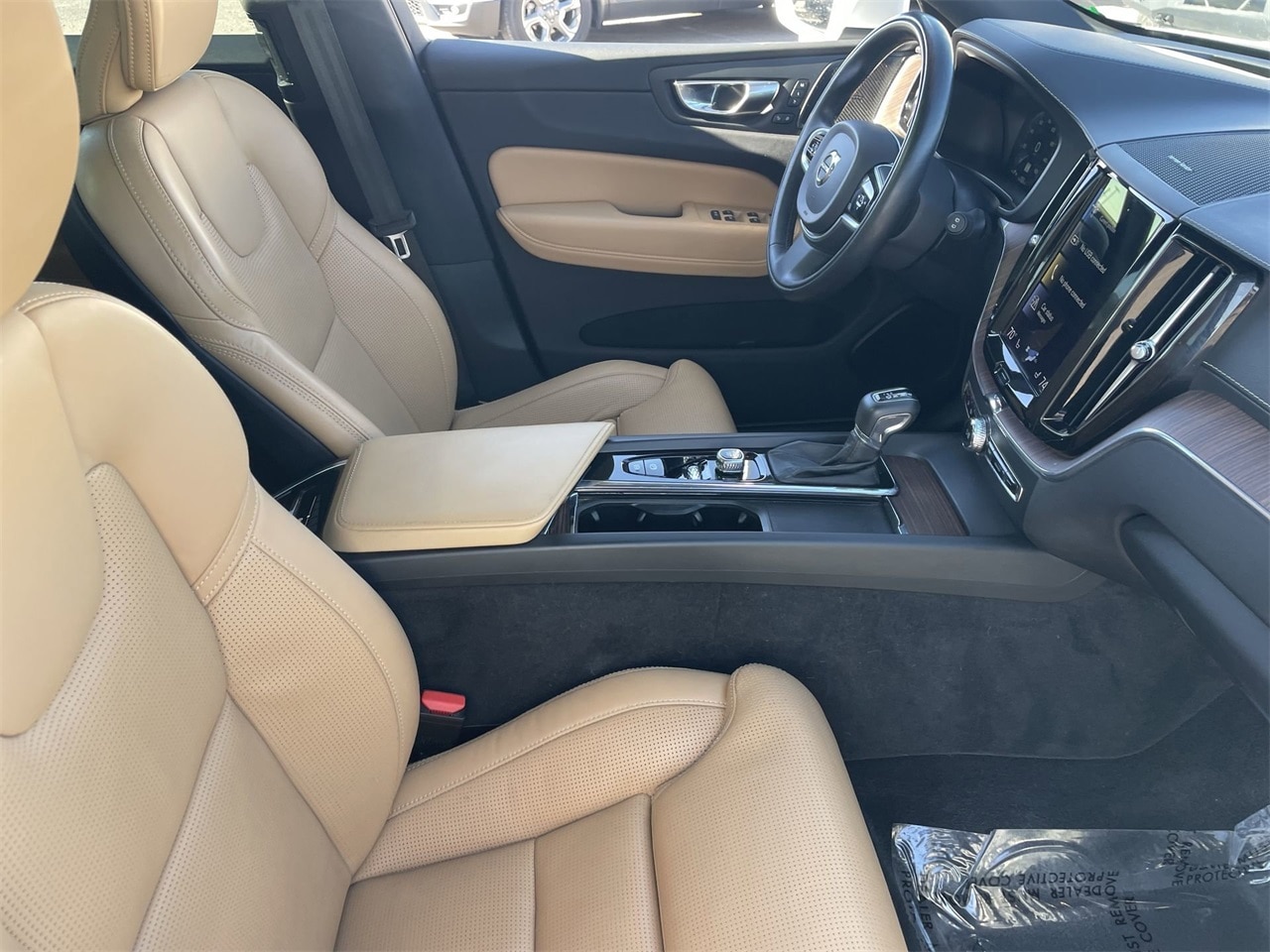 2021 Volvo XC60 Inscription Image 13 of 30