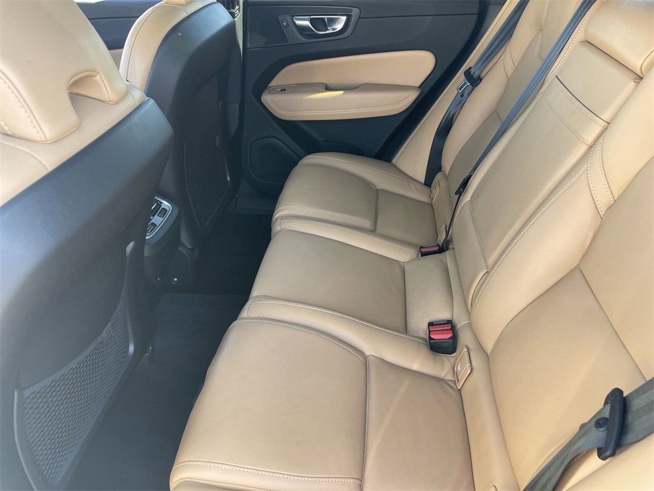 2021 Volvo XC60 Inscription Image 12 of 30