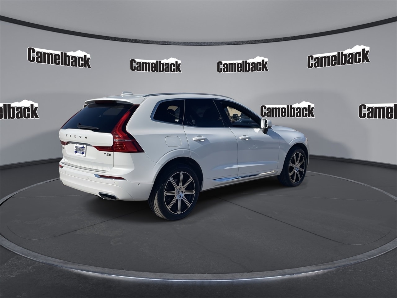 2021 Volvo XC60 Inscription Image 5 of 30