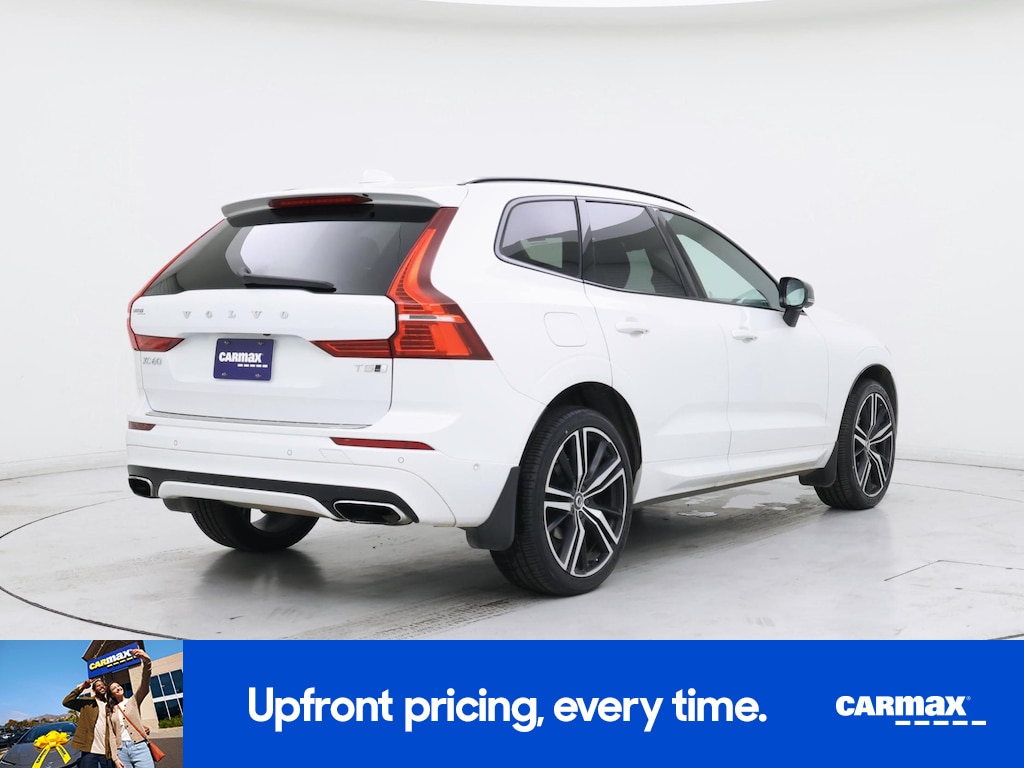 2021 Volvo XC60 R-Design Image 5 of 27