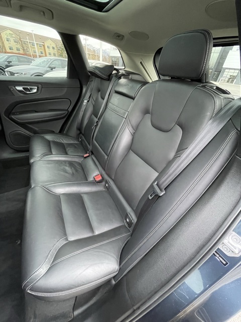 2021 Volvo XC60 Inscription Image 10 of 24