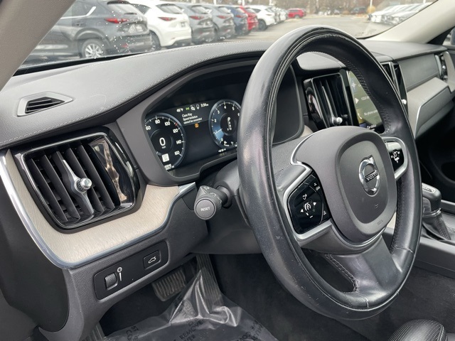 2021 Volvo XC60 Inscription Image 17 of 24