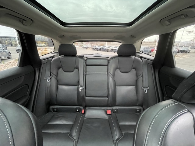 2021 Volvo XC60 Inscription Image 12 of 24