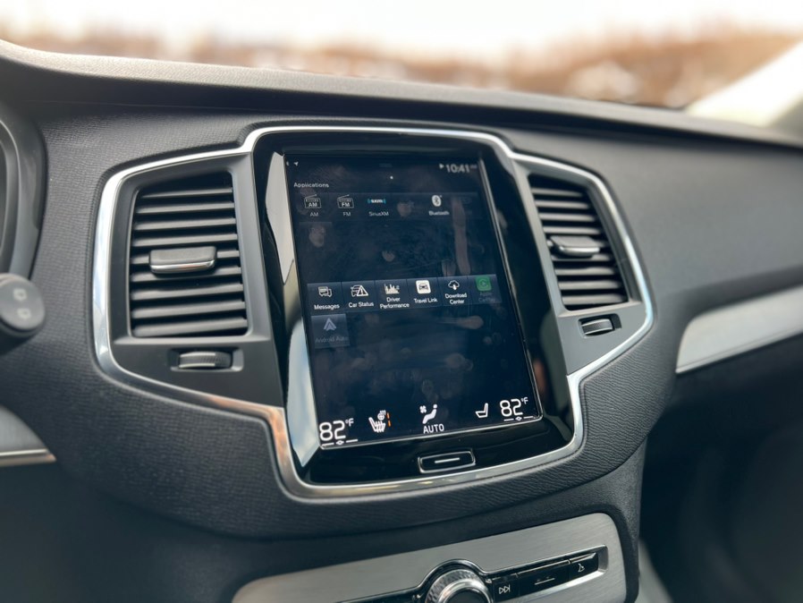 2021 Volvo XC90 Momentum Image 32 of 45