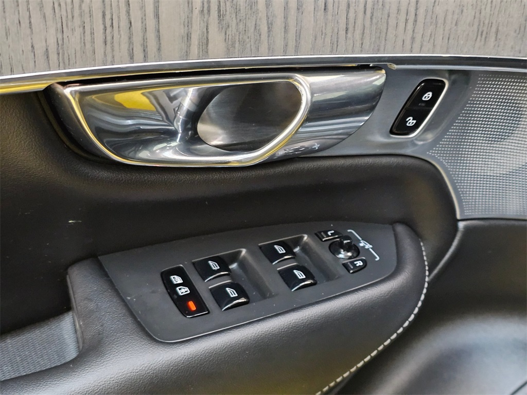 2021 Volvo XC90 Inscription Image 34 of 35