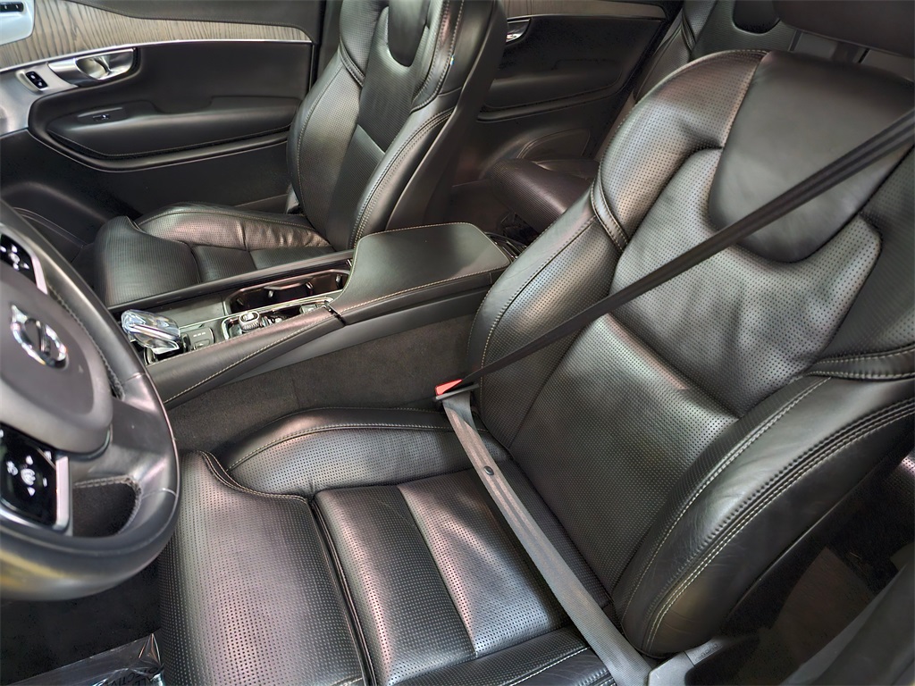 2021 Volvo XC90 Inscription Image 14 of 35