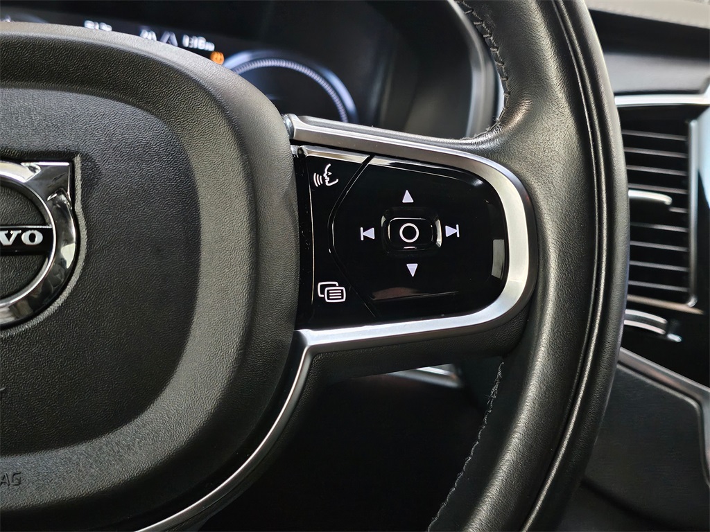 2021 Volvo XC90 Inscription Image 23 of 35