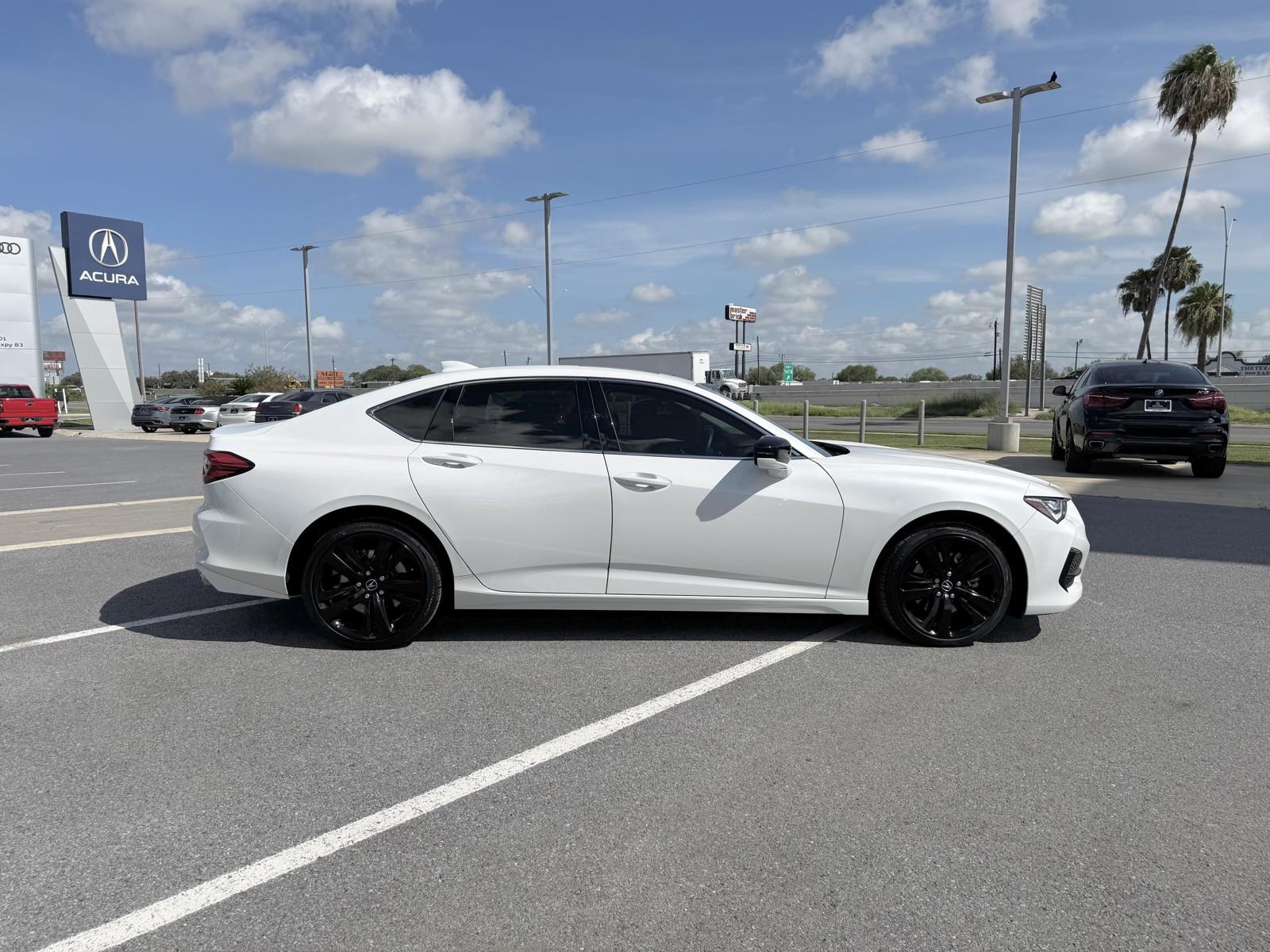 Vehicle image 4 of 23