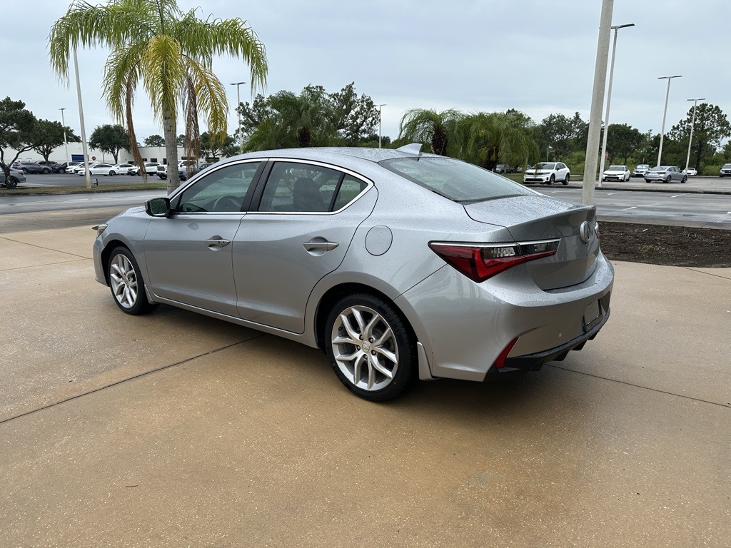 Vehicle image 7 of 34