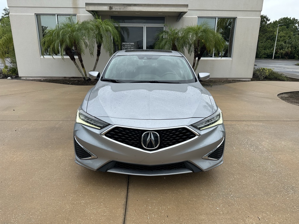 Vehicle image 2 of 34