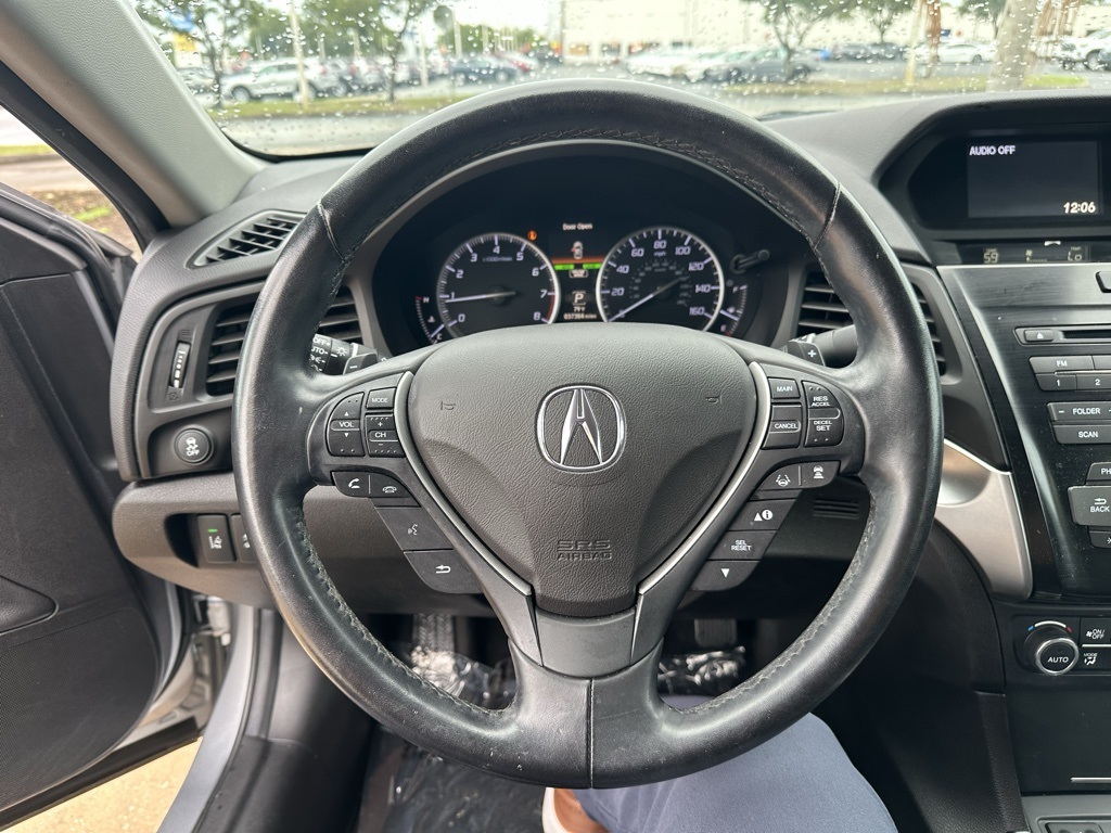 Vehicle image 20 of 34