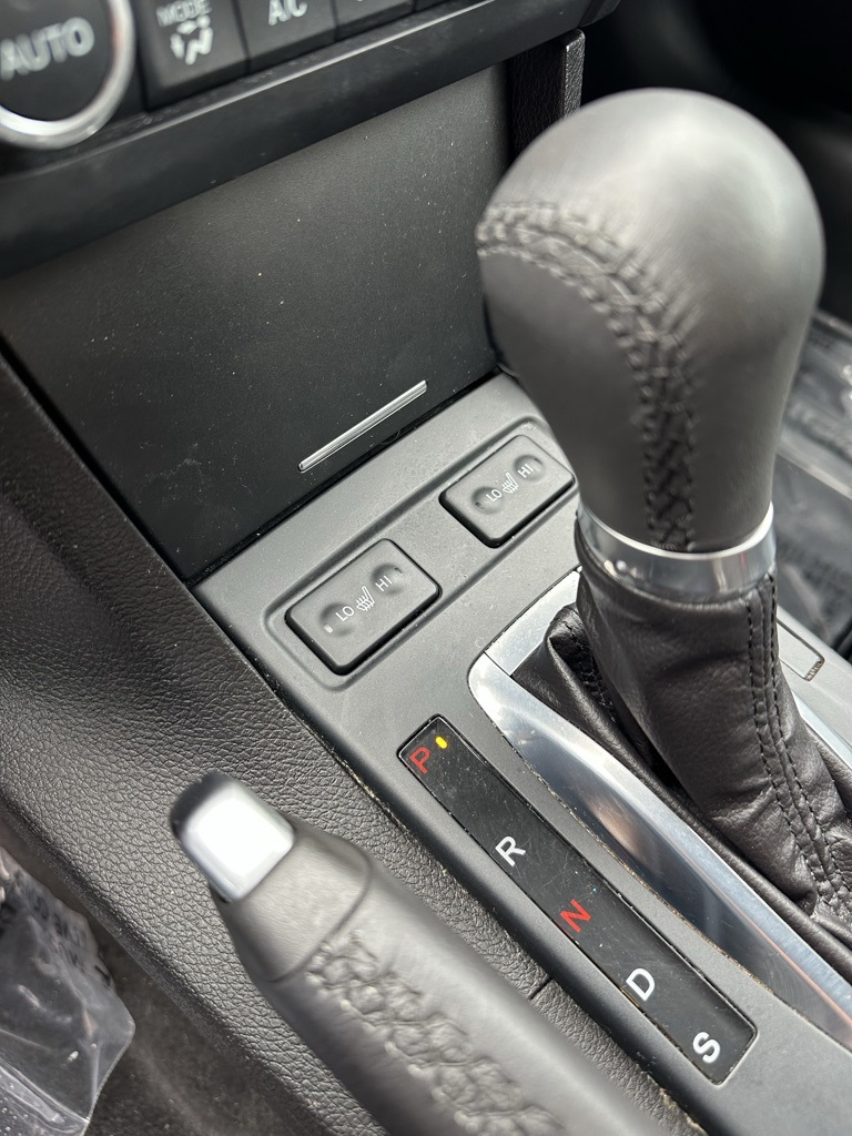 Vehicle image 15 of 34