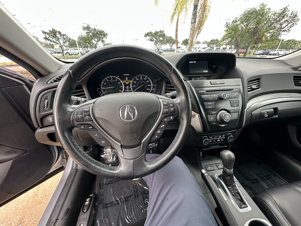 Vehicle image 12 of 34