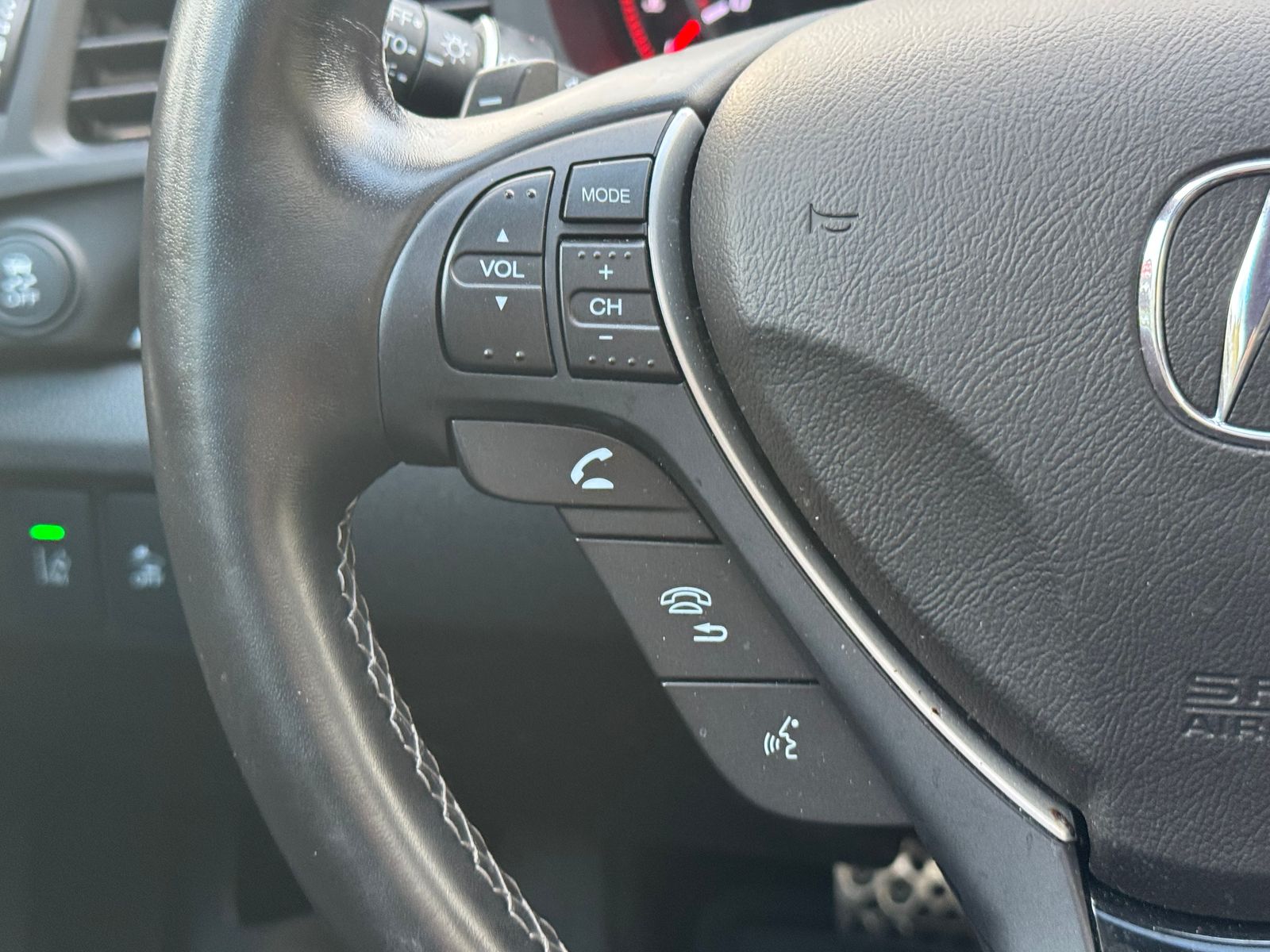 2022 Acura ILX Image 33 of 40