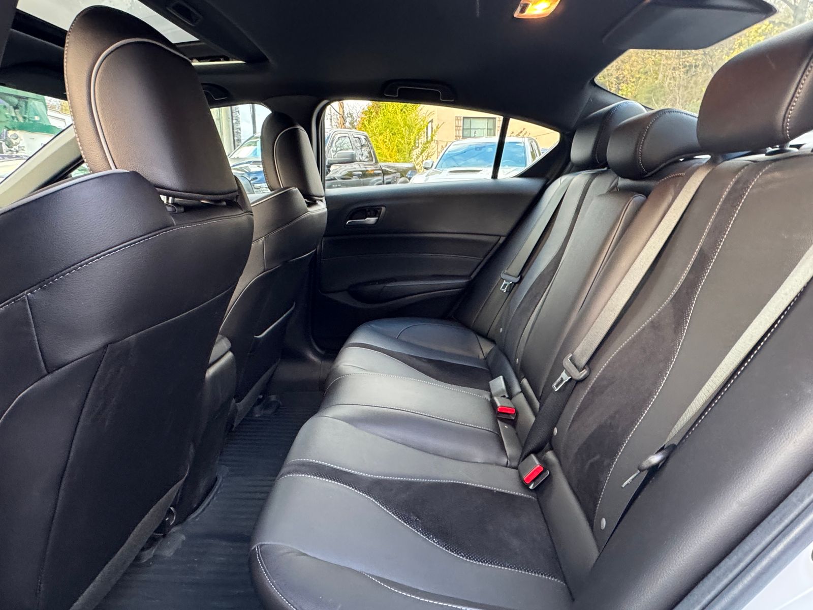 2022 Acura ILX Image 15 of 40