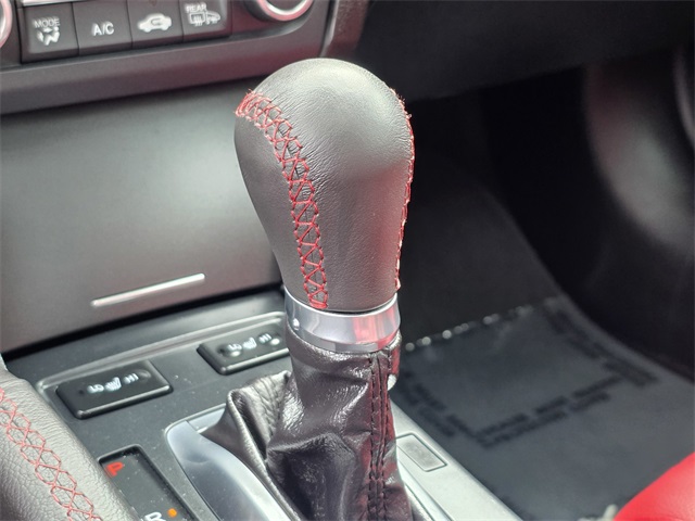 Vehicle image 25 of 34