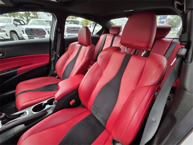 Vehicle image 13 of 34