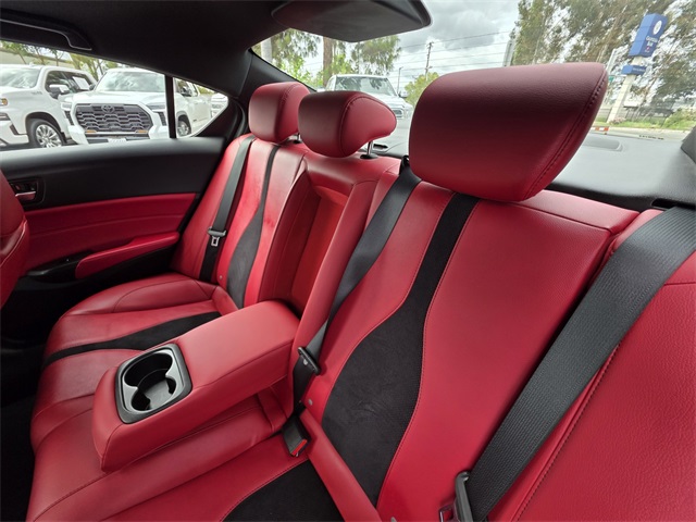 Vehicle image 15 of 34