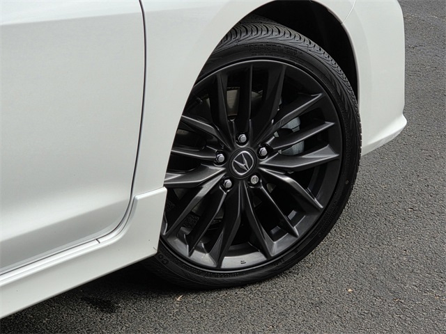 Vehicle image 7 of 34