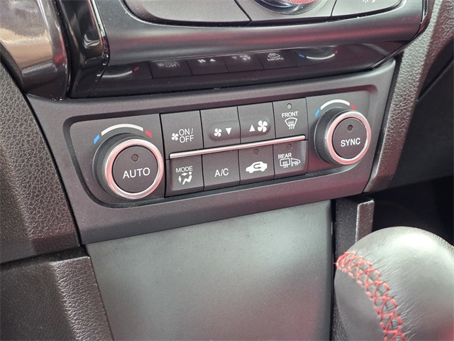 Vehicle image 24 of 34