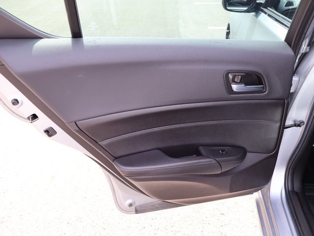 Vehicle image 17 of 57