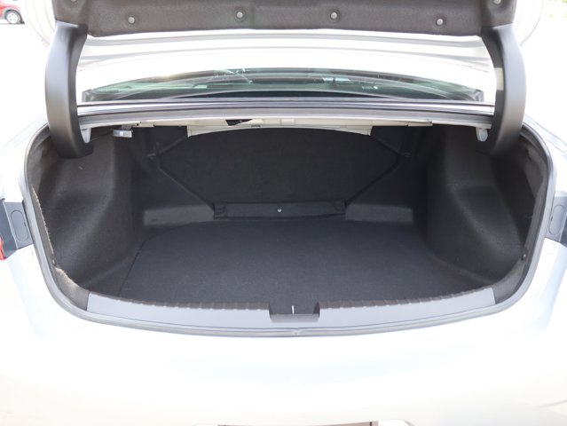 Vehicle image 21 of 57