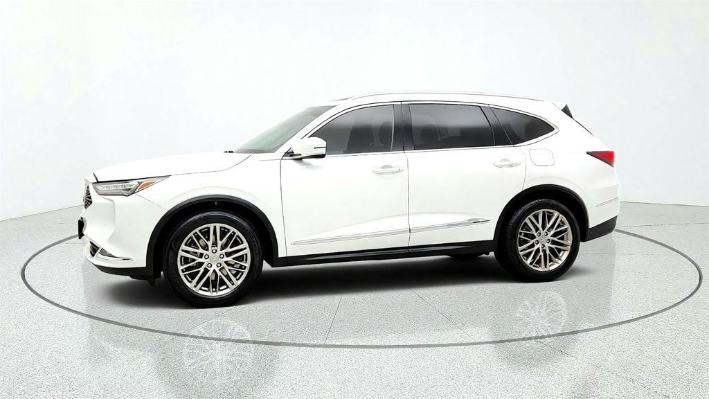 2022 Acura MDX Advance Image 2 of 28