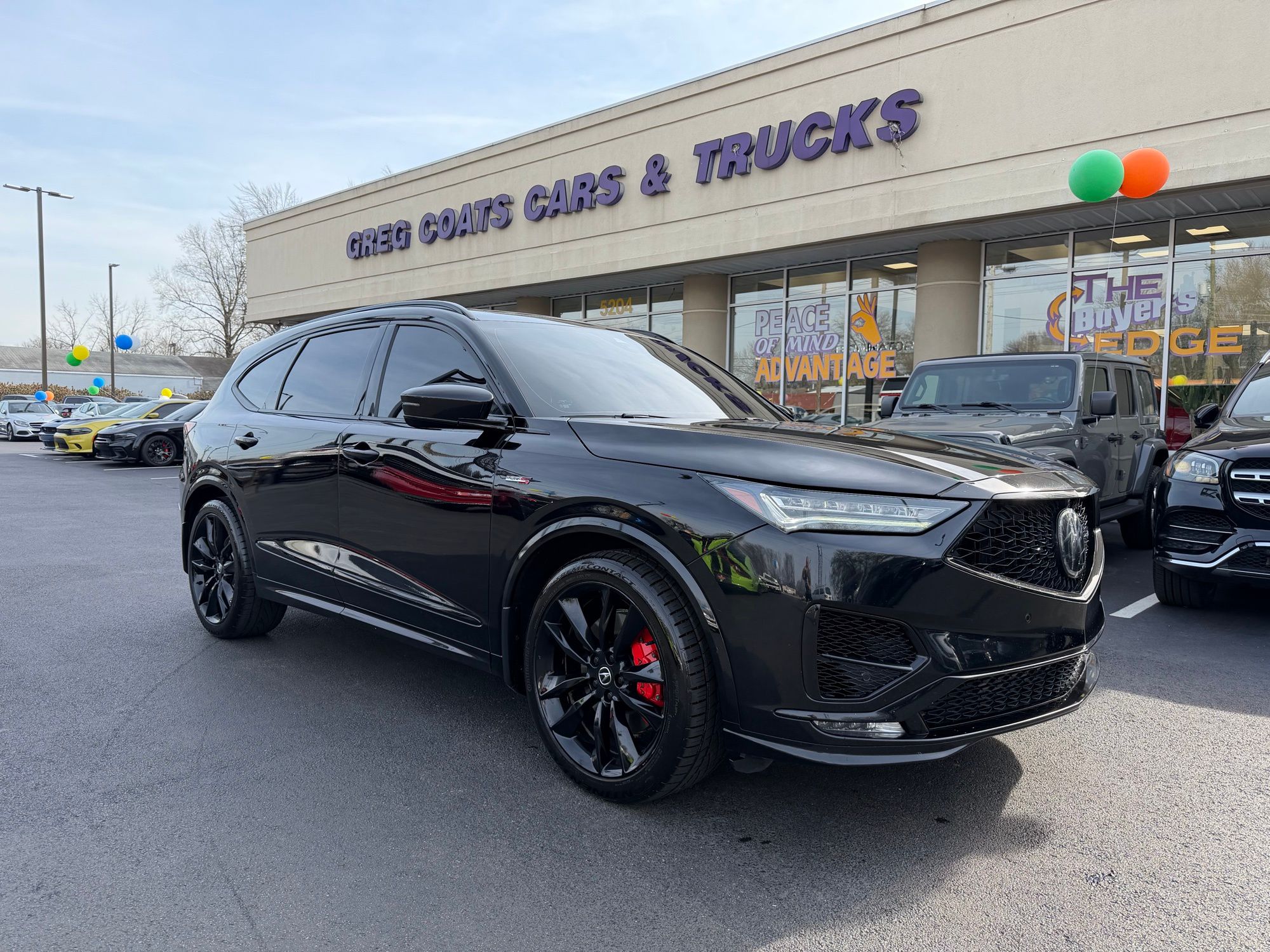 2022 Acura MDX Type S Advance Image 2 of 36