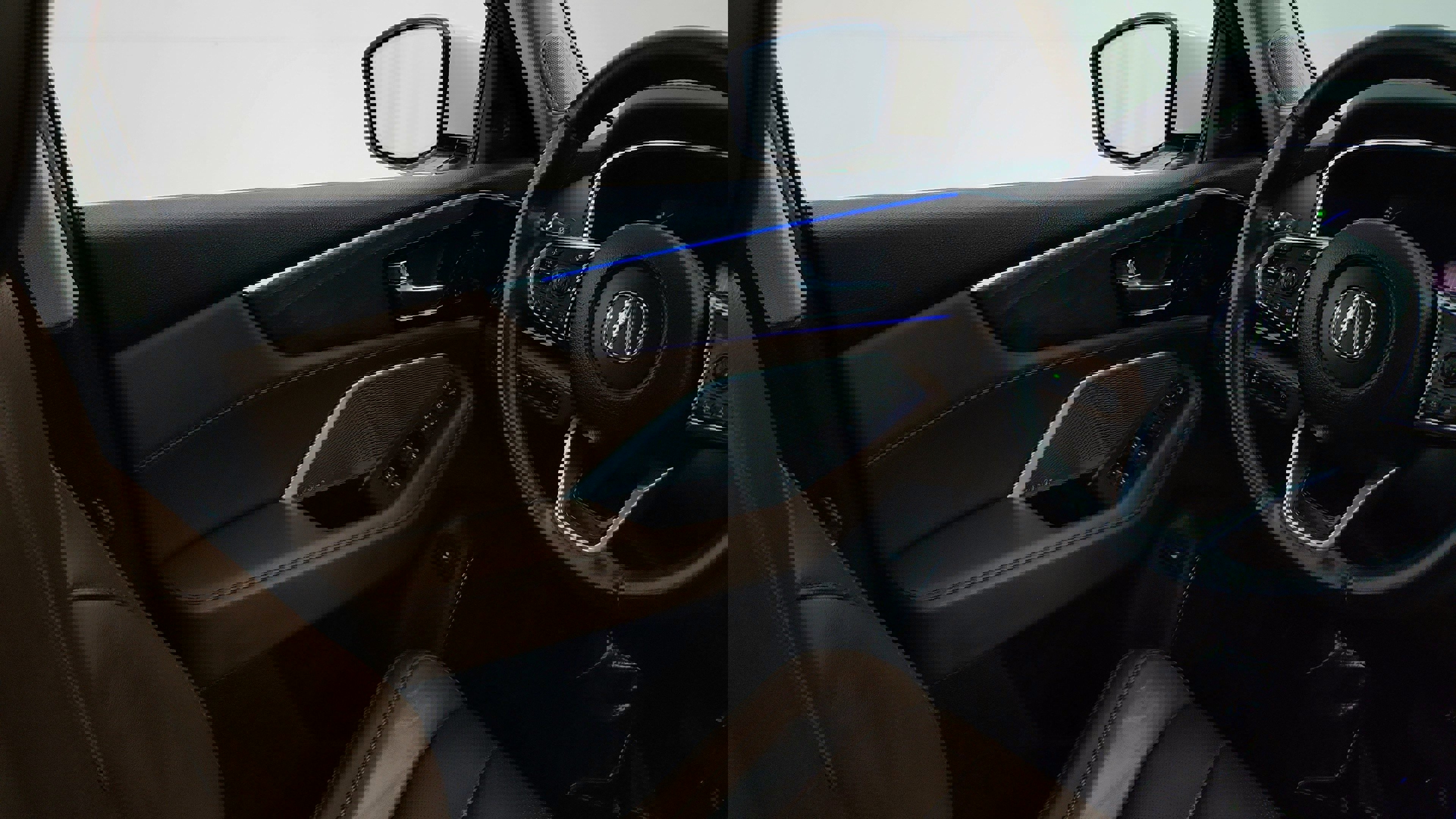 Vehicle image 32 of 38