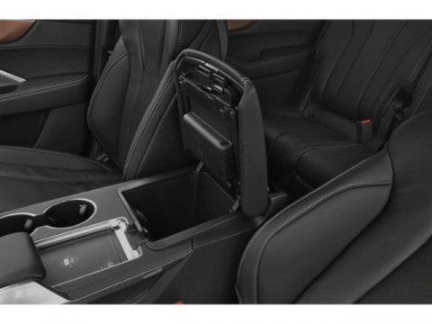 Vehicle image 11 of 16