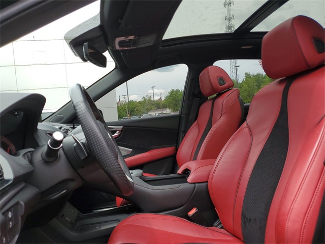 Vehicle image 5 of 36