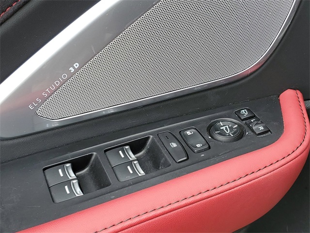 Vehicle image 25 of 36
