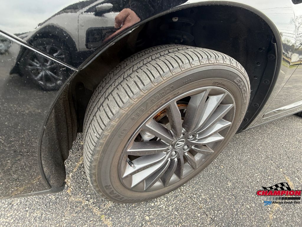 Vehicle image 9 of 29